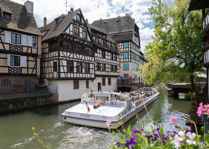 Organiser votre soirée d'entreprise à Strasbourg sur un bateau 